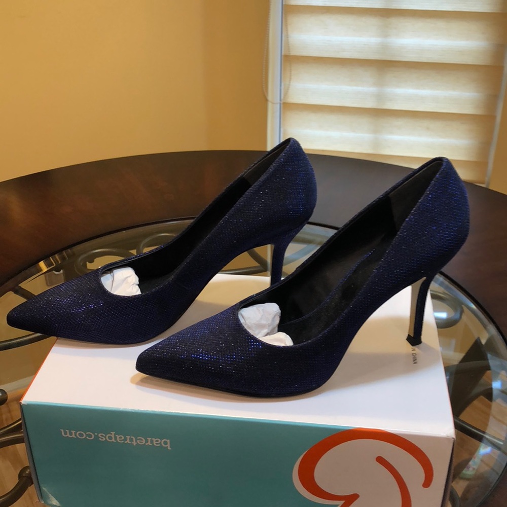 Shoes - Picture 2 of 5